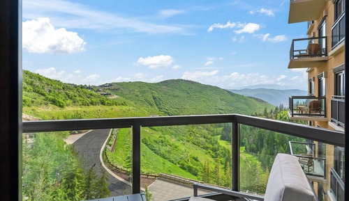 Family Suite, Multiple Beds, Valley View