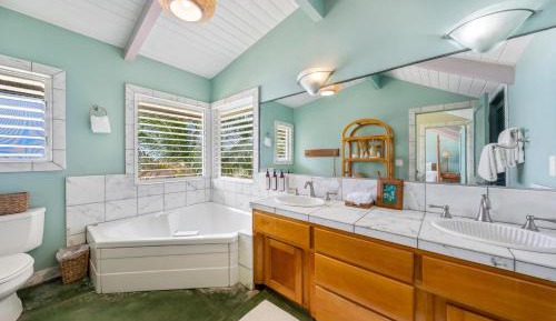 Three-Bedroom Vacation Home 