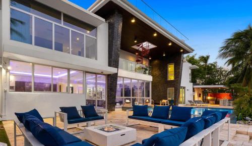 Deluxe Villa