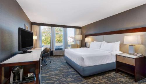 King Room - Mobility Access/Non-Smoking