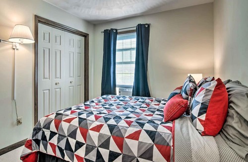 Lewisburg Cottage | Charming Lewisburg Home w/Hot Tub & Games!
