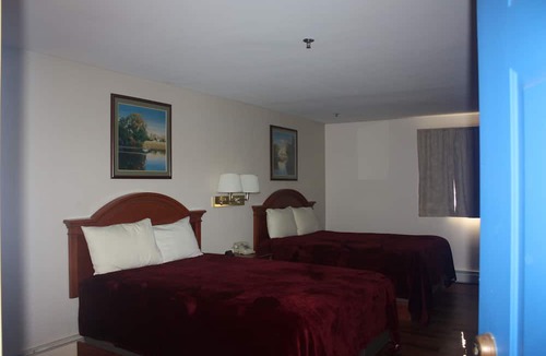 Skowhegan Hotel | The Towne Motel