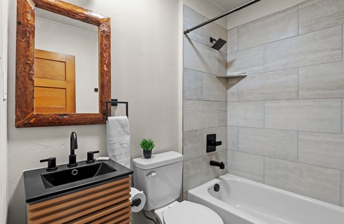 Colorado Springs Cabin | Timber Lodge Cabin 13