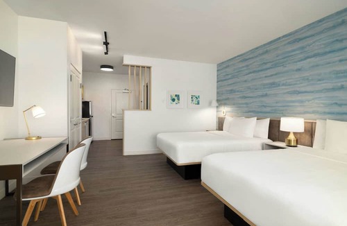 Central Newport News Hotel | Towneplace Suites By Marriott Newport News Airport