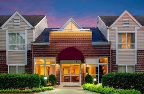 Brentwood Apartment | Perfect Suite for Exploring Nashville's Charm w/Free Breakfast, Pets Allowed!
