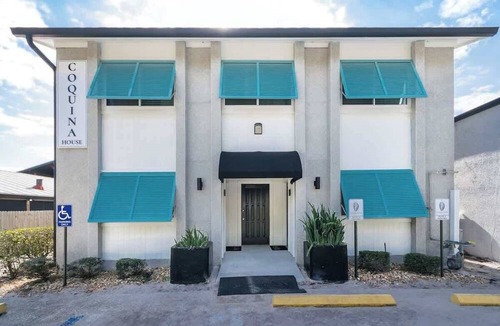Atlantic Beach Apartment | 1 Block from AB TownCenter: Coquina House Mob. Acc