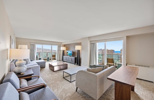 Ala Moana Condo | 34th Floor Ala Moana Large Regal Suite - 2Br/3Ba, Book Now at Special Rate!