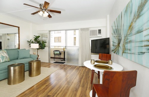 Waikiki Condo | 1 Block from World-Famous Waikiki Beach in the Heart of Waikiki! FREE Parking