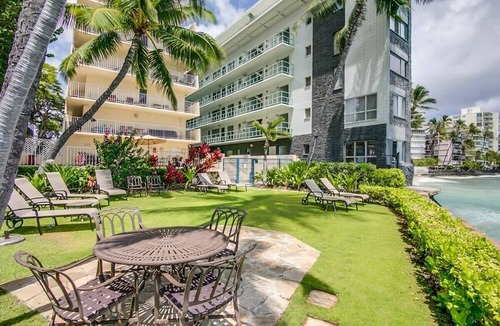 Diamond Head - Kapahulu - St. Louis Condo | @ Marbella Lane - Breezy Studio@Diamond Head Beach Hotel
