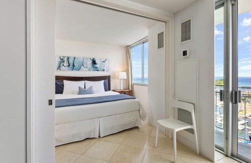 Waikiki Condo | Breathtaking Ocean and Yacht Harbor Views! #1482