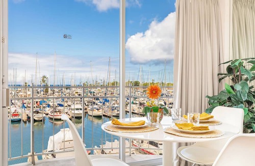 Waikiki Condo | Ocean & Marina Views Condo Short Walk to the Beach at the Ilikai Marina