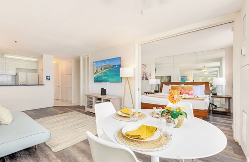 Waikiki Condo | Ocean & Marina Views Condo Short Walk to the Beach at the Ilikai Marina