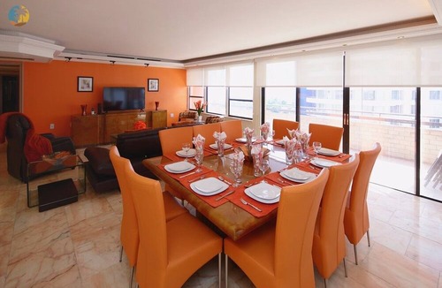 Mid Beach Apartment | Executive Large 5 Bedroom Bachelorette Dream Vacation - 807
