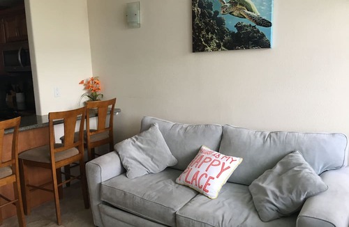Makaha Condo | Cozy Beach front condo in Makaha
