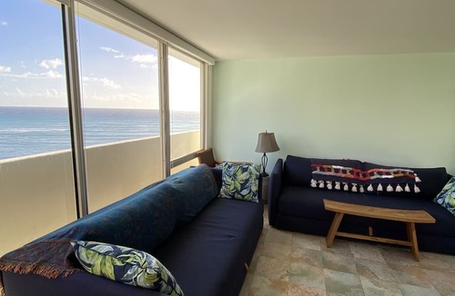 Diamond Head - Kapahulu - St. Louis Condo | Summer Prices! Diamond Head Gem 1 bdr oceanfront condo, surfing, sunset views.