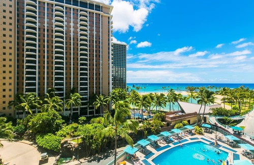 Waikiki Condo | If you're looking for your get-away spot, look no further.