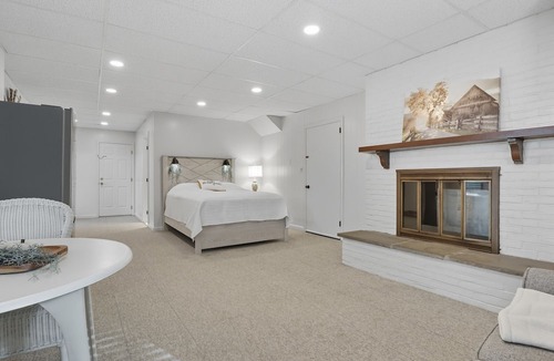 Ronks Apartment | Sunset Suite - 2 min. from Kitchen Kettle Village!