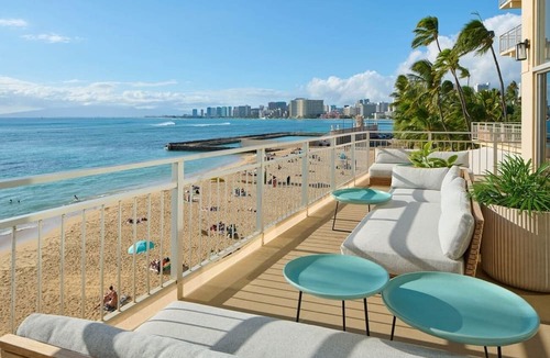 Diamond Head - Kapahulu - St. Louis Hotel | Diamond Head View Junior Suite | Kaimana Beach Hotel | Steps to the Beach