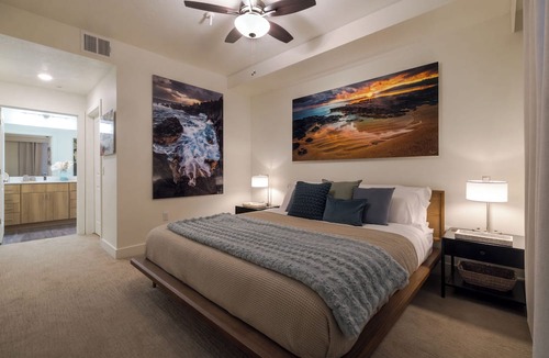 Downtown Salt Lake City Apartment | Luxury Downtown 2 Bd 2 Ba Suite - Rooftop Terrace, Steps to Delta Center & More!