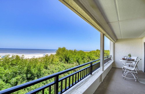 Crescent Beach Condo | Oceanfront Condo! Brand New Kitchen, Incredible Views of Ocean and Matanzas River, Spacious Balcony!