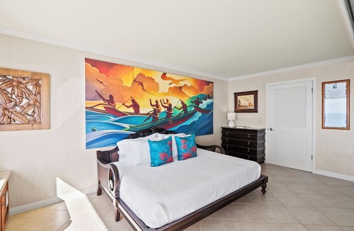 Diamond Head - Kapahulu - St. Louis Condo | Hale Kaimana by Gather: Lux Gold Coast Condo w/Ocean Views & Beach Access