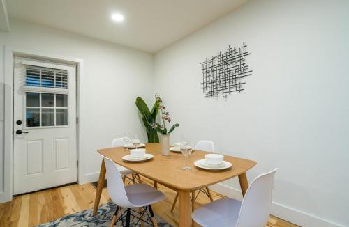 Corn Hill House | Charming 1-Bed Apt WiFi, Fully Equipped Kitchen