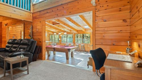 Brevard House | Twin Creeks Lodge by AvantStay