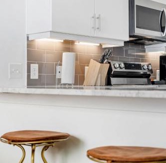SoNo Apartment | FIFA 2026 Stay - Modern 1B1B Apartment with Private Balcony - 2 mi from Mercedes-Benz Stadium - 7