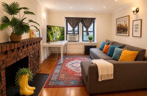 Peter Cooper Village Apartment | Flatiron Bright 1BR with living room, Top Floor Best location in FANCY Manhattan