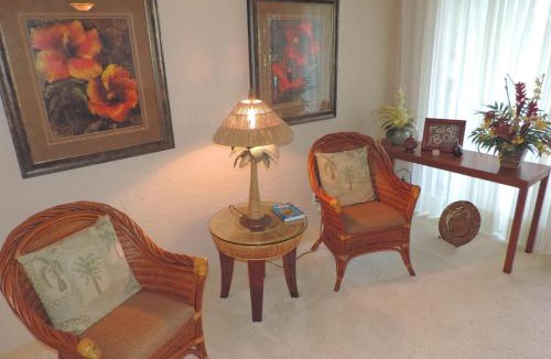 Kailua-Kona Apartment | Ocean Front Complex 2Nd Floor Unit Summer Special
