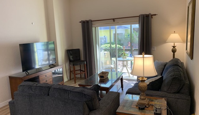 Near Disney in Orlando - Entire 1269 sq ft Condo @ Bahama Bay Resort 3bed 2 bath