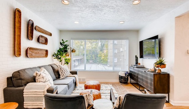 Completely Upgraded Suite near Convention Center and Downtown Salt Lake City