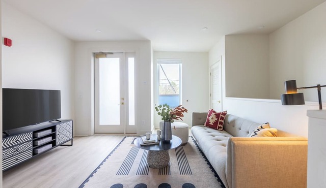 Sleeps 24 | Rooftop, Game Room & Outdoor Spaces | Just 10 Min to Broadway