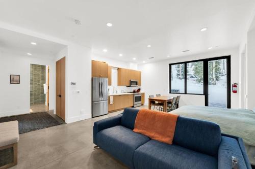 Milly Slopeside Studio