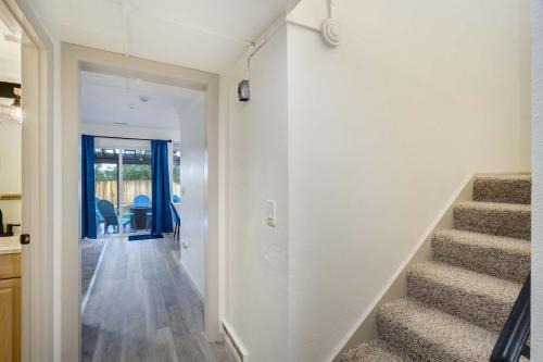Champion Court Family Escape w Epic Game Room